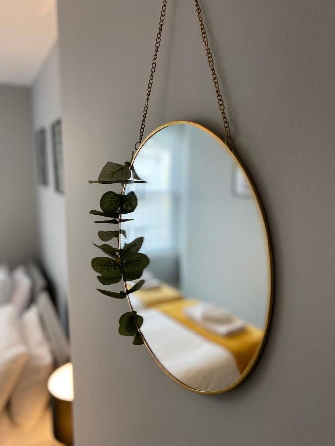 Modern With Sea Views, Steps From & The Royal Pavilion Appartement