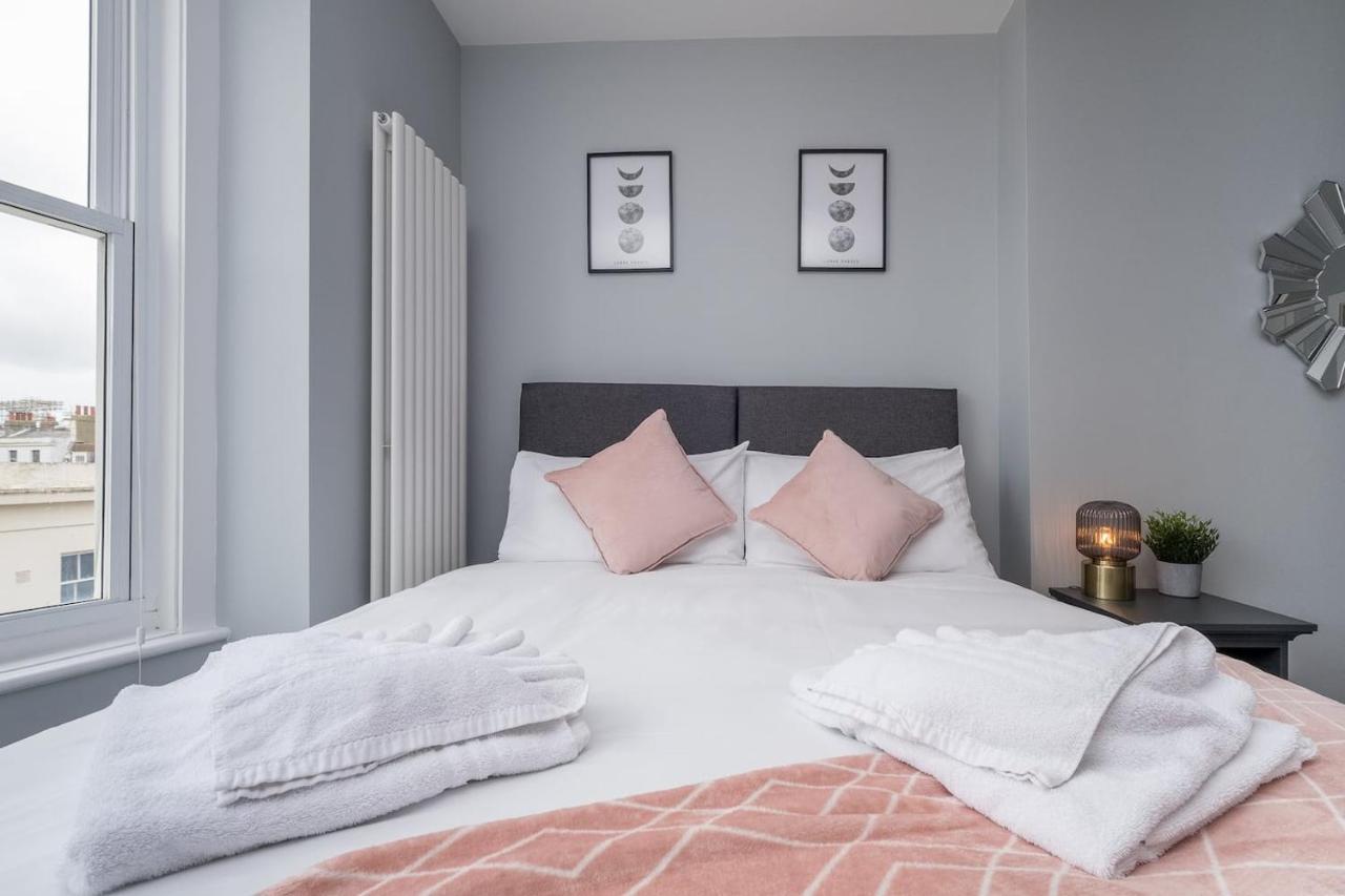 Modern With Sea Views, Steps From & The Royal Pavilion *
